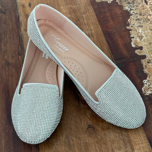 Forever Comfort Shoes - NWOT Forever Comfort‎ Silver Rhinestone Ballet Flats Size 6